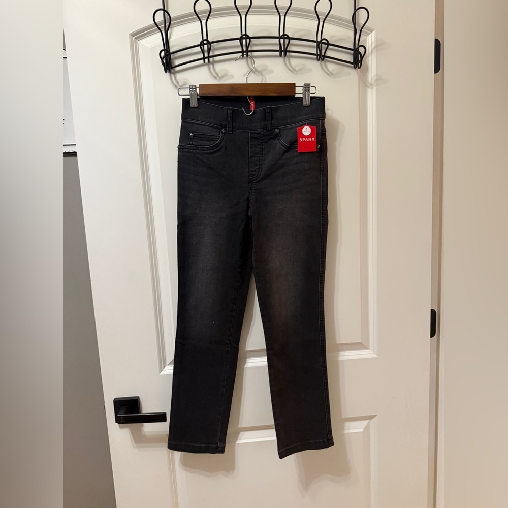 ✨NWT SPANX Vintage Black Straight Leg Jeans